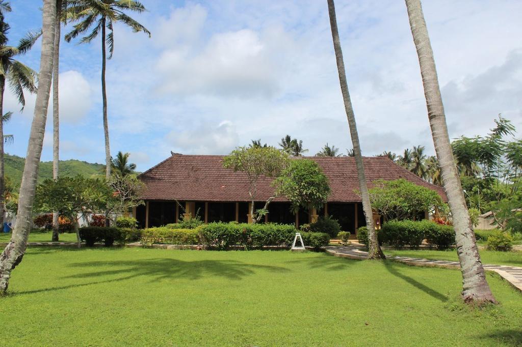 Tastura Beach Hotel Kuta  Exterior photo